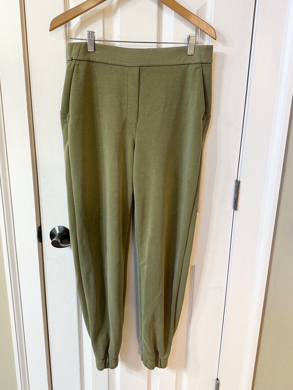 Lululemon Softstreme Relaxed High-Rise Pant Soft Trendy Classic 8